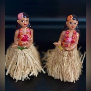 Vintage Hawaiian Hula Girl Dancers Salt and Pepper Shakers